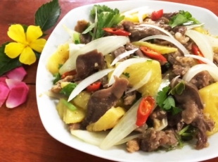 Bò Xào Hành Cần Thơm